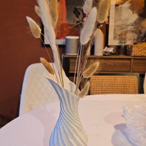 Lattice vase